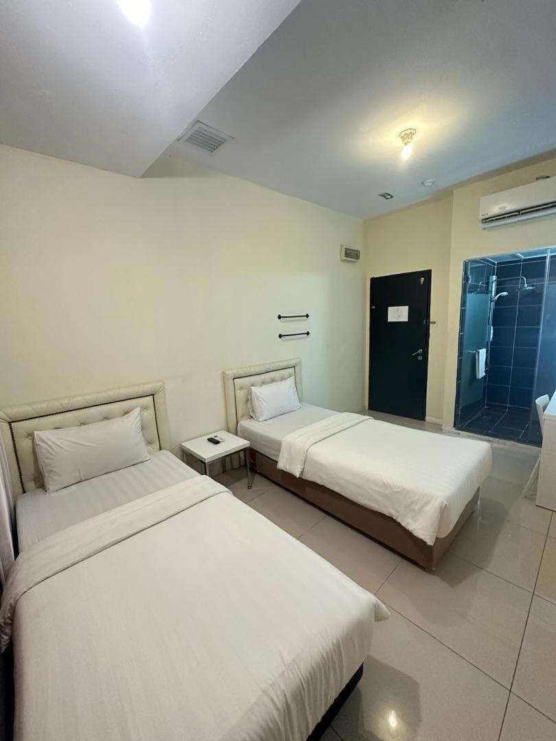 Kingsman Boutique Hotel Kota Kinabalu Exterior foto